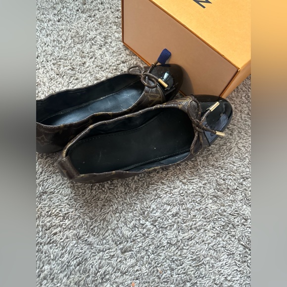Louis Vuitton flats - Picture 9 of 9